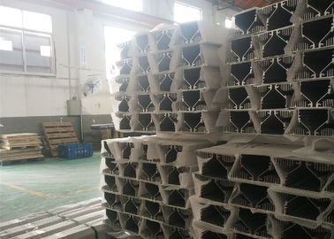 Hete Rolling van de Uitdrijvingsheatsink van Aluminiumvervangstukken van het de Radiatoraluminium de Autodelen