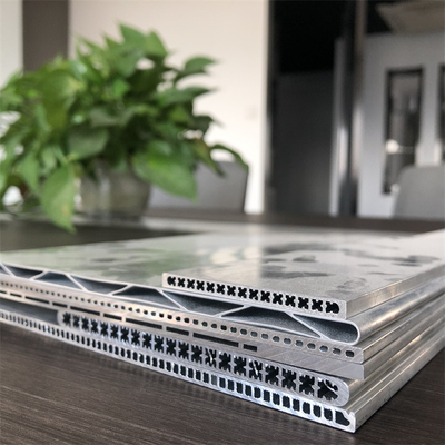 De vlakke Condensatormolen beëindigt Aluminium Uitgedreven Buis Multihaven
