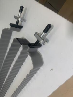 Kwaliteit Aluminium micro-kanaal vloeistof koelende slang voor 21700 cilindrische cellen Fabriek