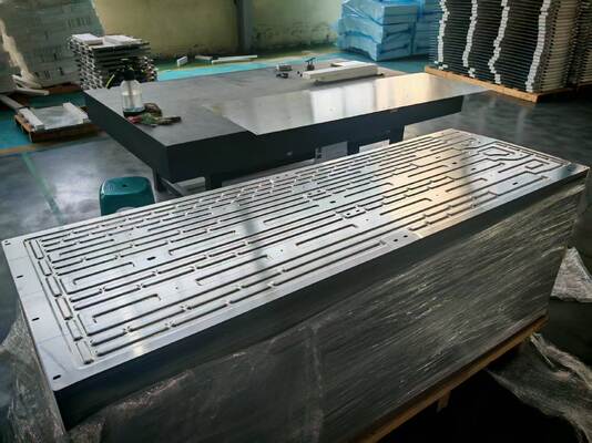Kwaliteit Hoge betrouwbaarheid 1P104S aluminium koude plaat met heliumlekketest voor ESS-toepassingen Fabriek